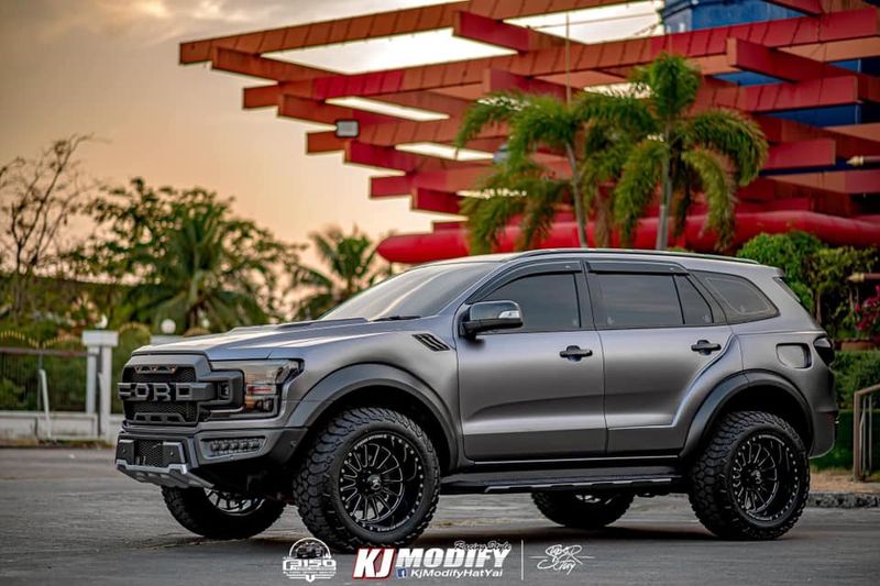 Хавал раптор. Ford Everest f-150 Raptor. Форд Эверест Раптор 2021. Ford Everest f150. Форд Эверест Раптор 2020.